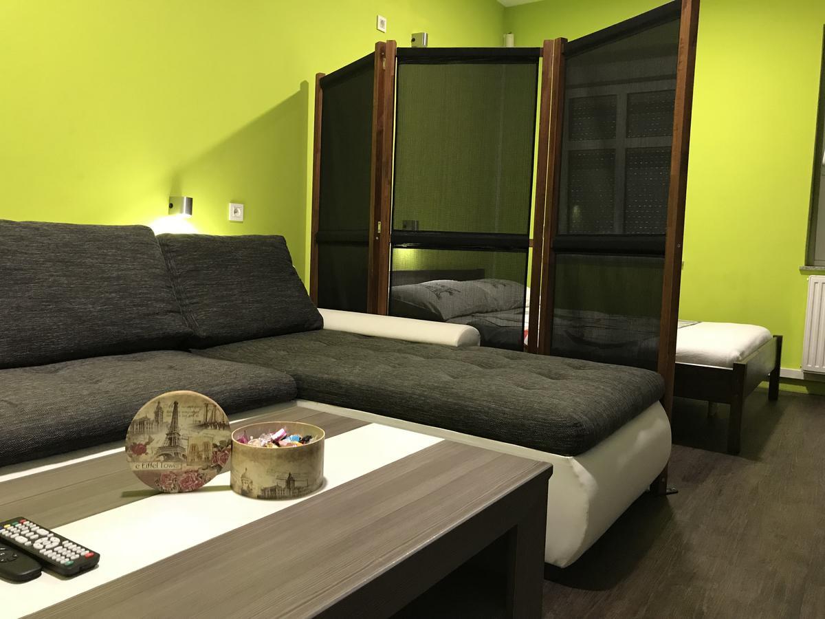 Hostel Paris ซาเกร็บ ภายนอก รูปภาพ