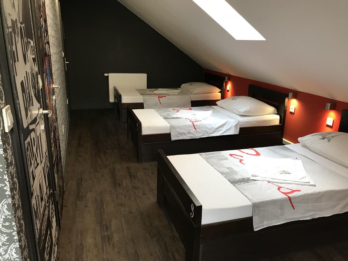 Hostel Paris ซาเกร็บ ภายนอก รูปภาพ